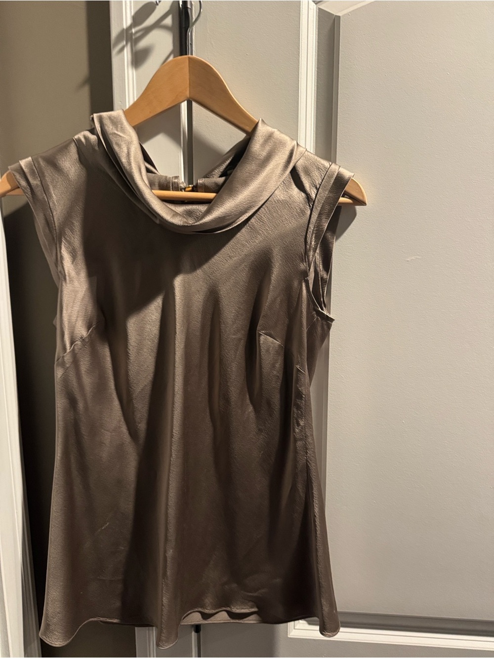 Sleeveless Cowl Neck Top in Gray